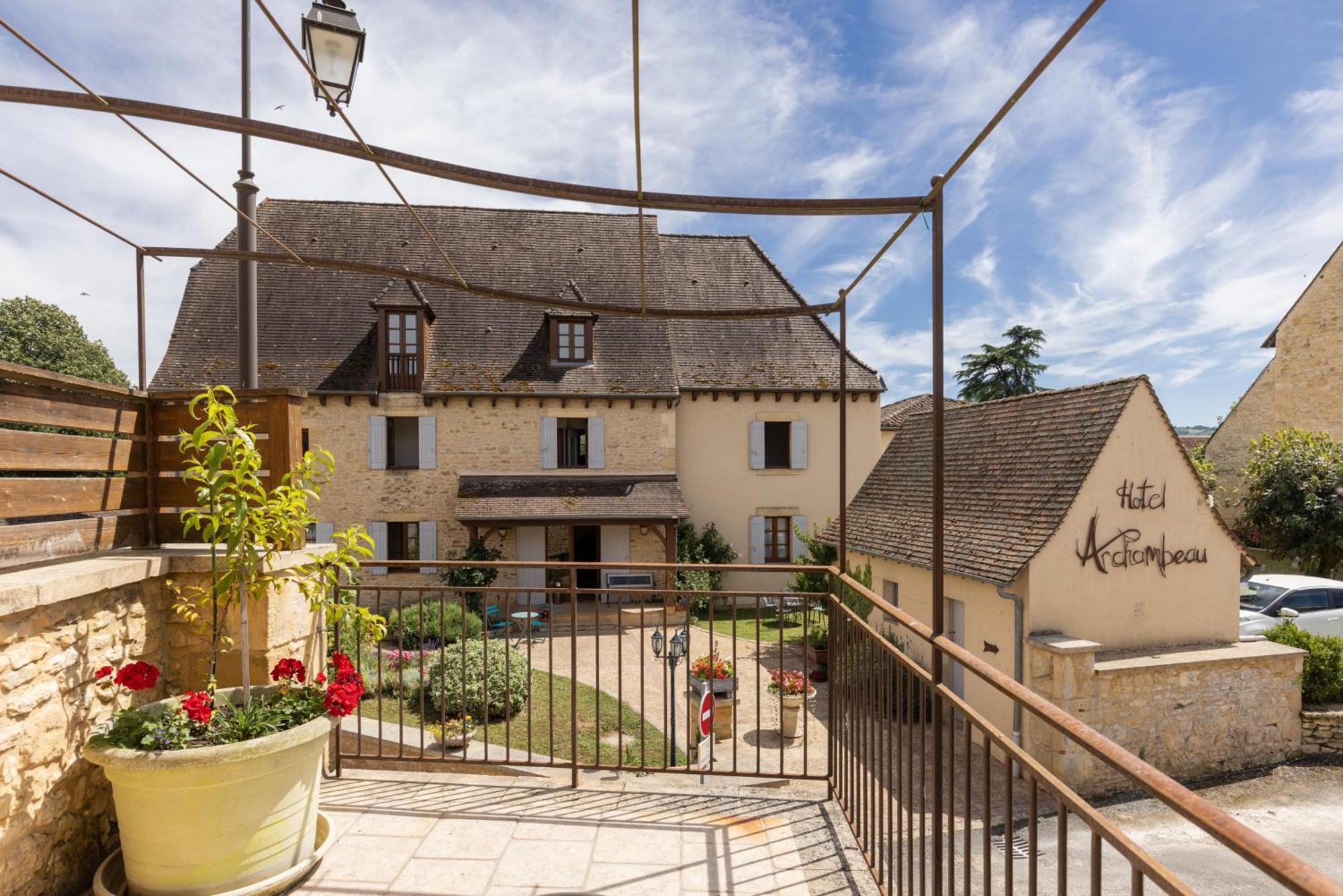 Logis Archambeau 3*