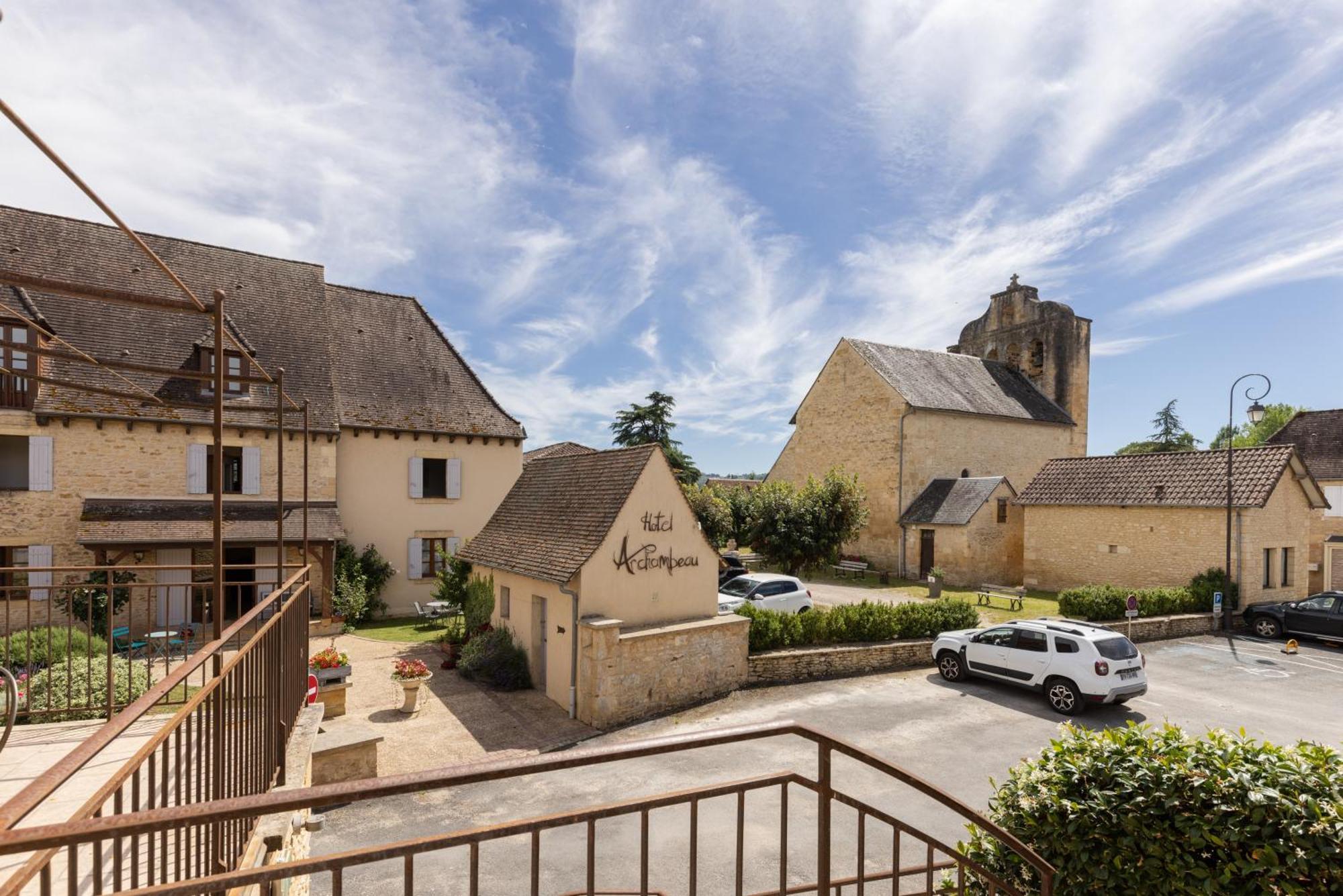Logis Archambeau 3* Thonac