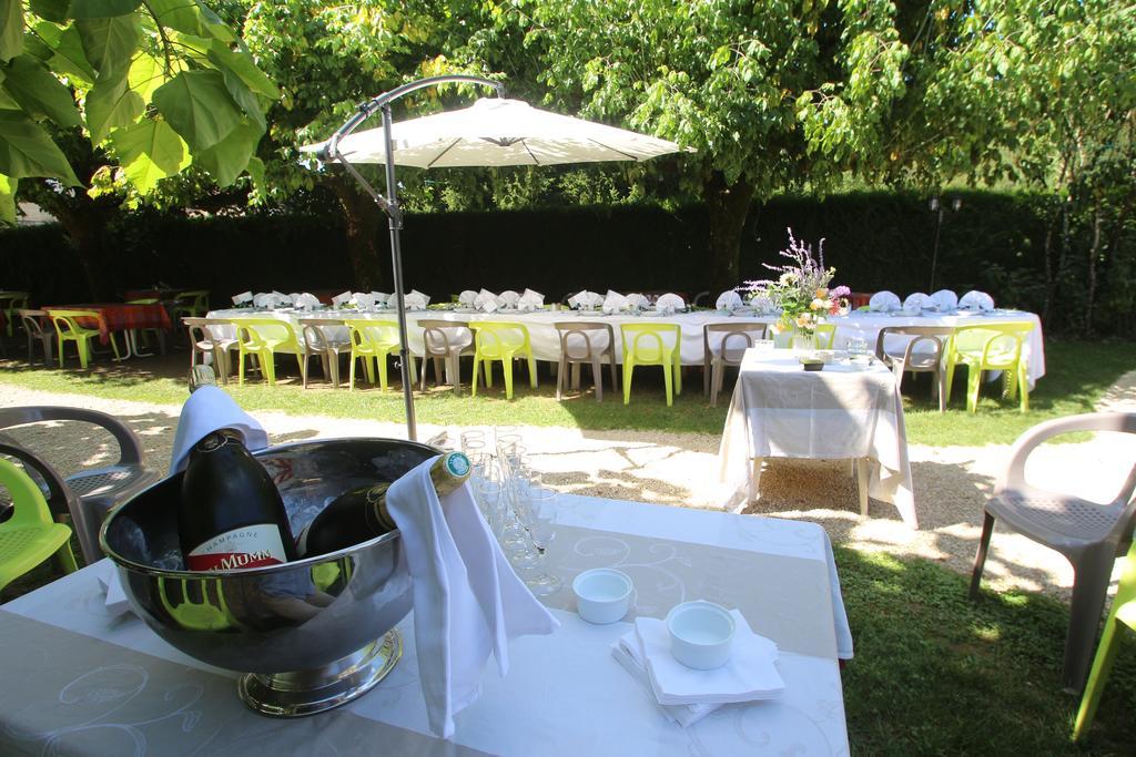Hotel Logis Archambeau Thonac