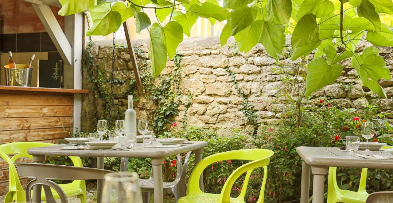 Logis Archambeau 3* Thonac